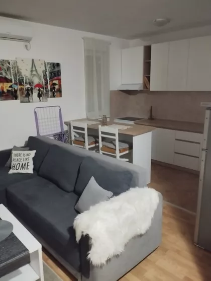 Bogoboja Atanackovića 4 | 4zida.rs