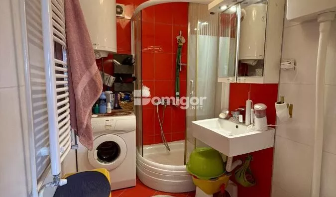 Četvoroiposoban stan | 4zida