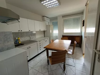Bulevar Cara Lazara | 4zida.rs