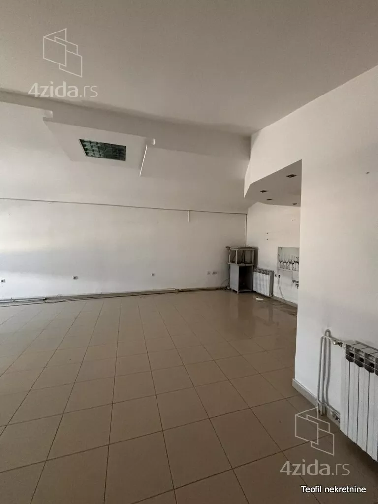 Poslovni prostor | 4zida