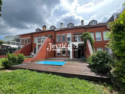 Višnjička Banja | 4zida.rs