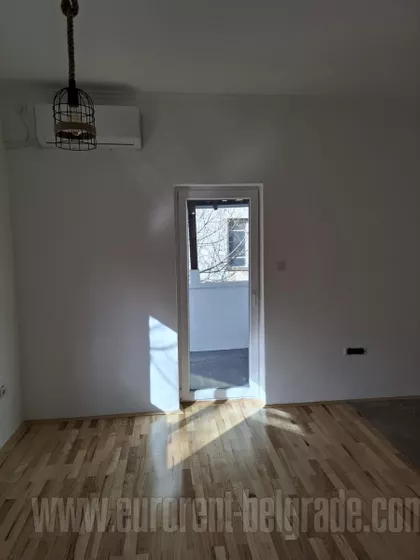KLINIČKI CENTAR | 4zida.rs