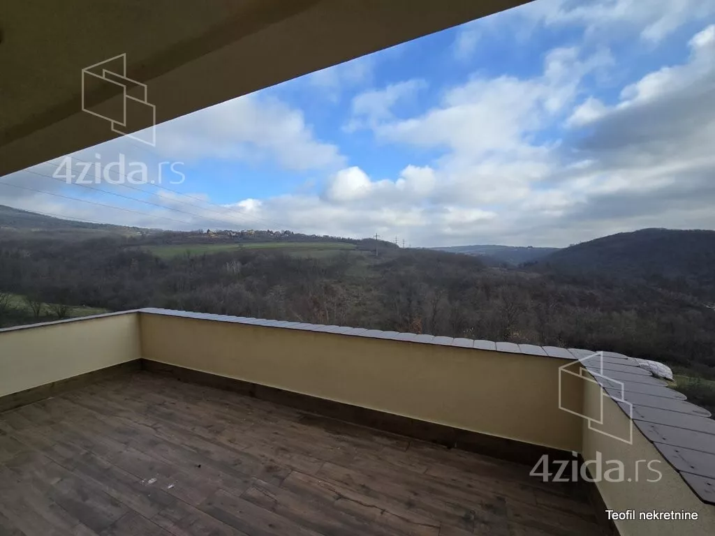 3-etažna kuća | 4zida