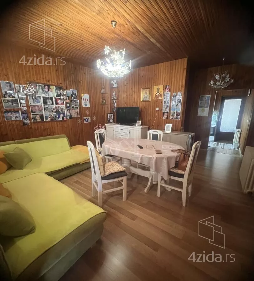 Kuća | 4zida