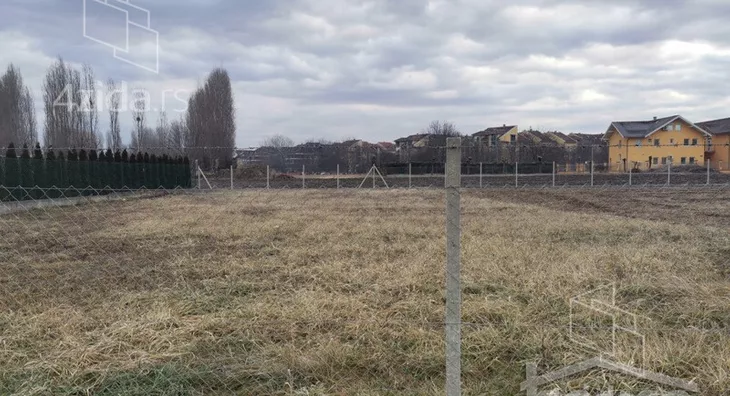 Plac | 4zida
