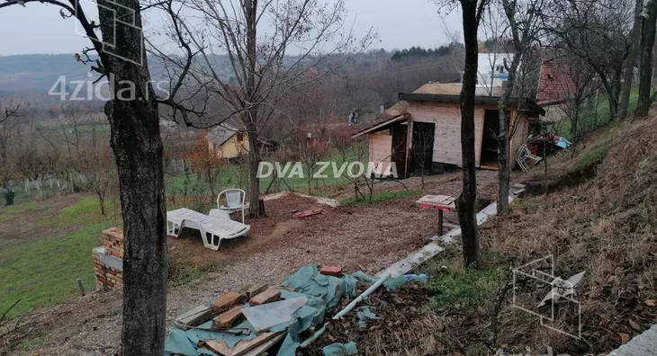 Plac | 4zida