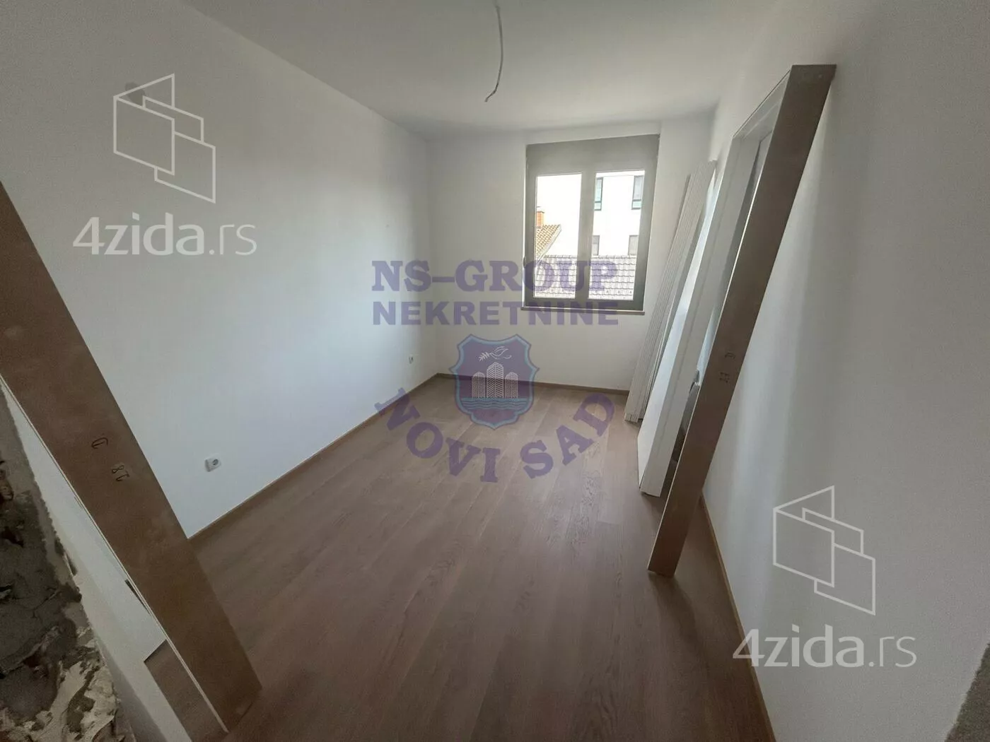 Petosoban stan | 4zida