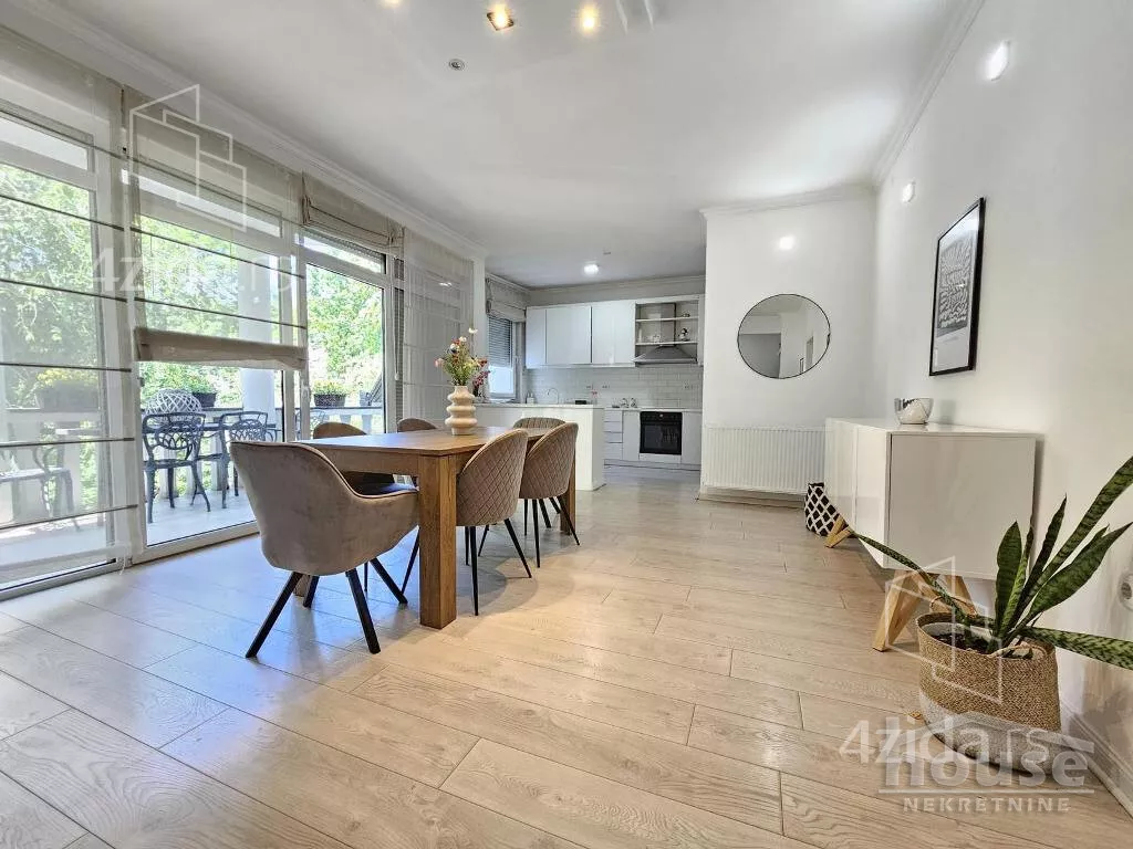 Četvorosoban stan | 4zida