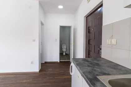 Zabranska 42A | 4zida.rs