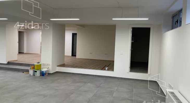 Poslovni prostor | 4zida