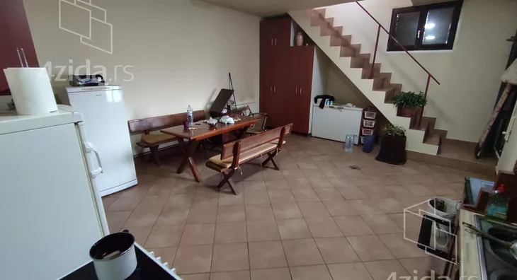 3-etažna kuća | 4zida