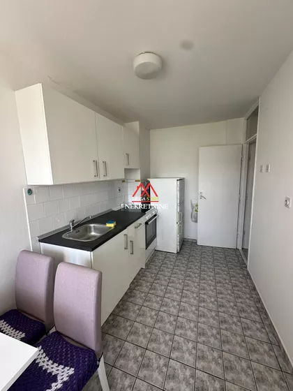 Bulevar Cara Lazara | 4zida.rs