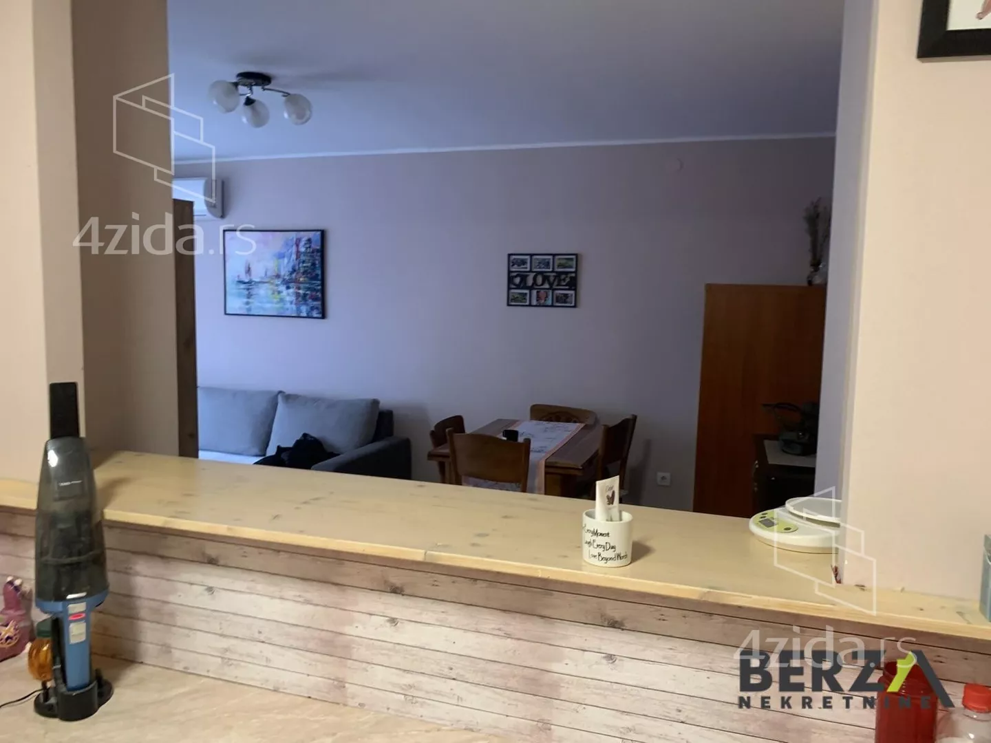 Jednoiposoban stan | 4zida