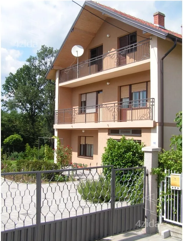 3-etažna kuća | 4zida