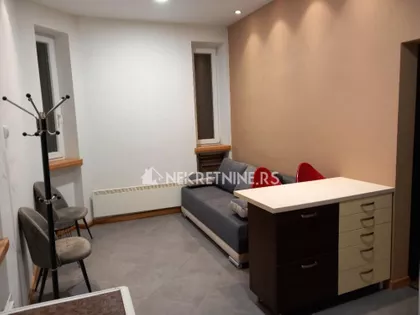 Miloša Pocerca | 4zida.rs