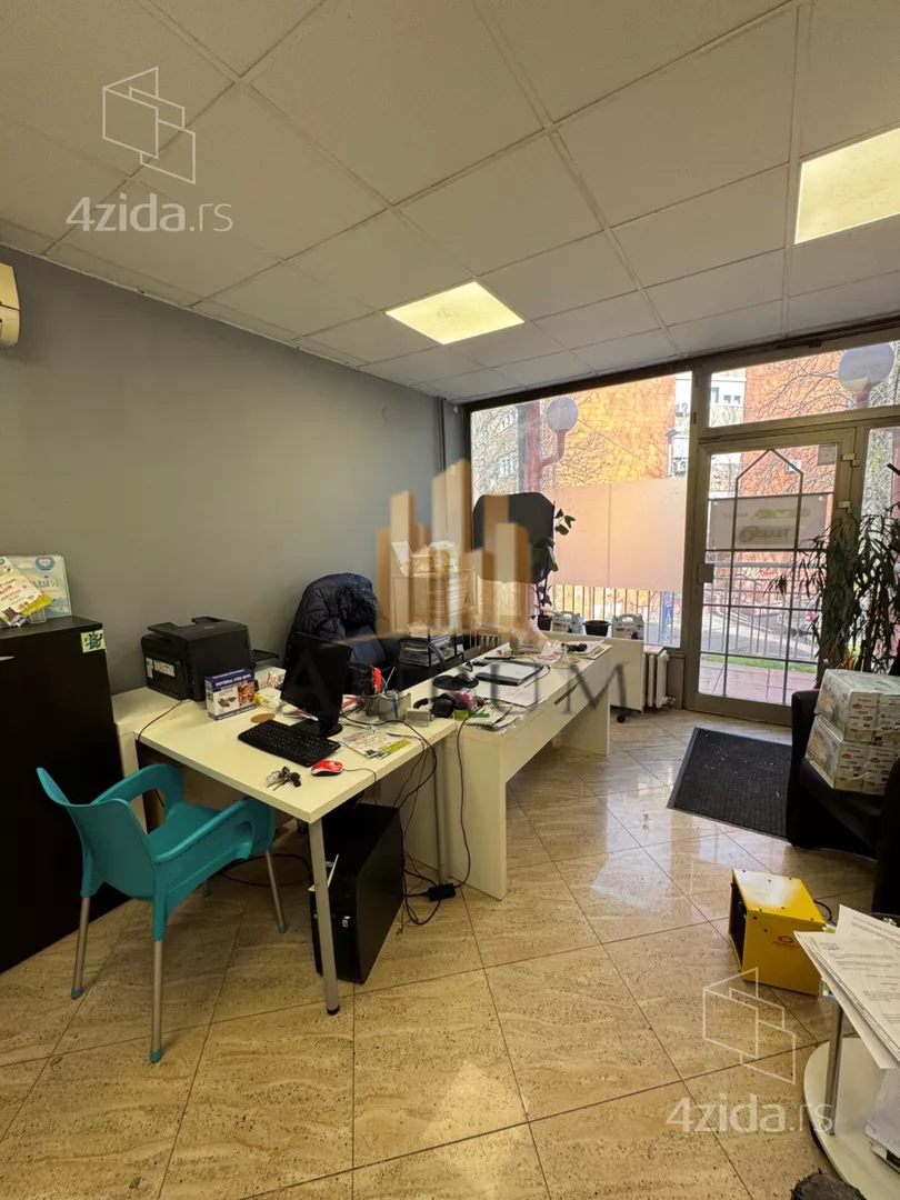 Poslovni prostor | 4zida