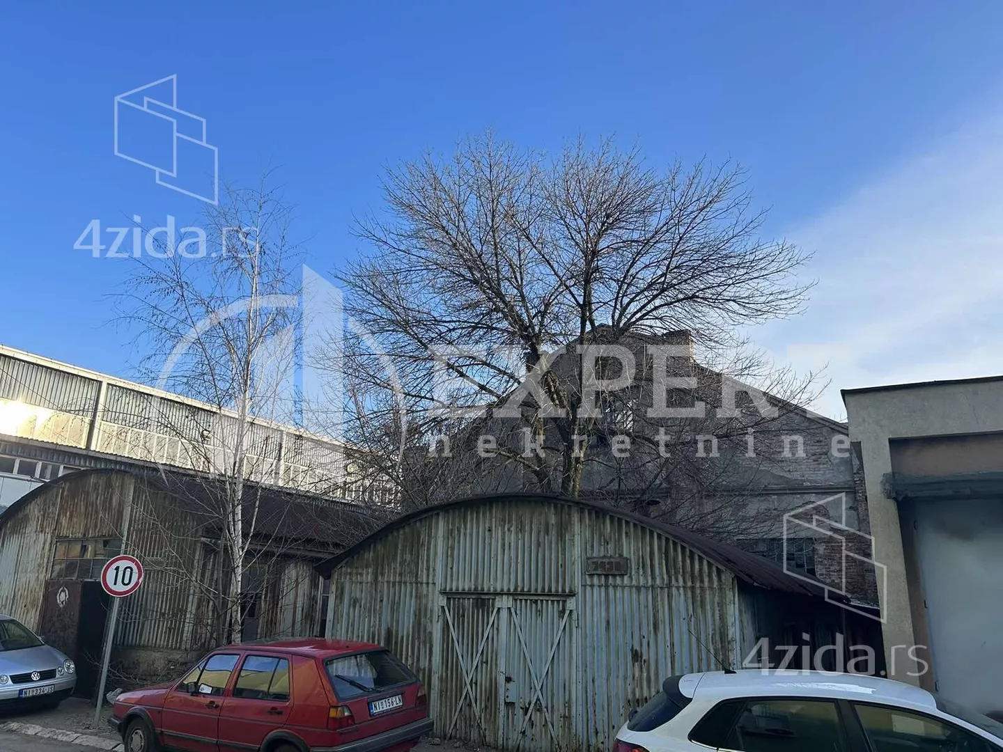 Lokal | 4zida