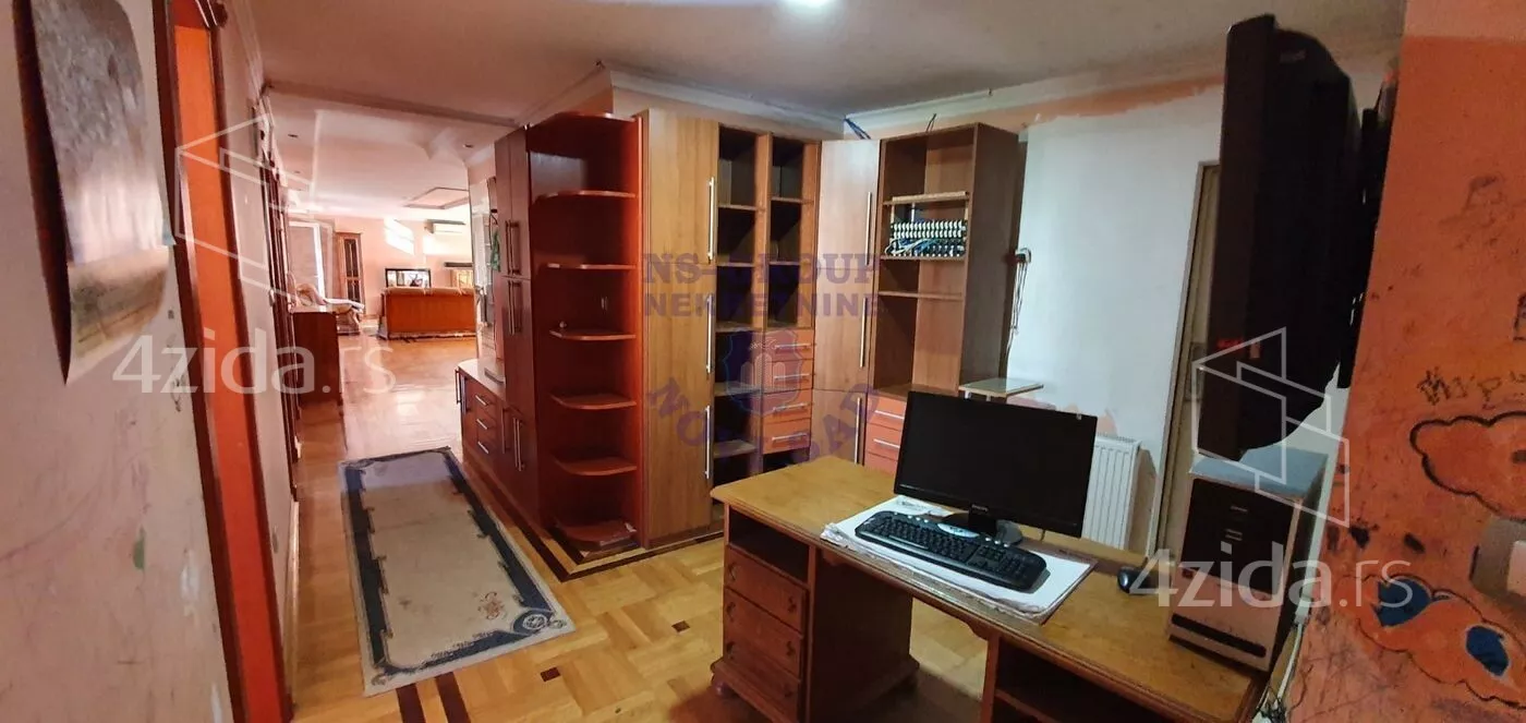 Šestosoban stan | 4zida