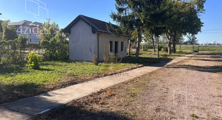 Plac | 4zida
