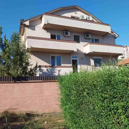 Ljubomira Jovanovića | 4zida.rs