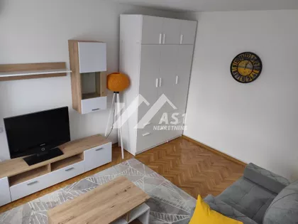 Milana Simovića | 4zida.rs