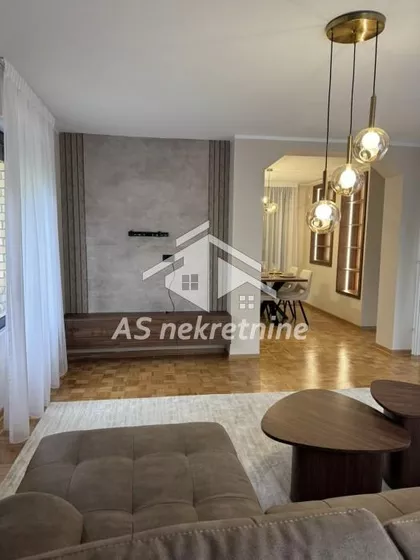Cerak Vinogradi | 4zida.rs