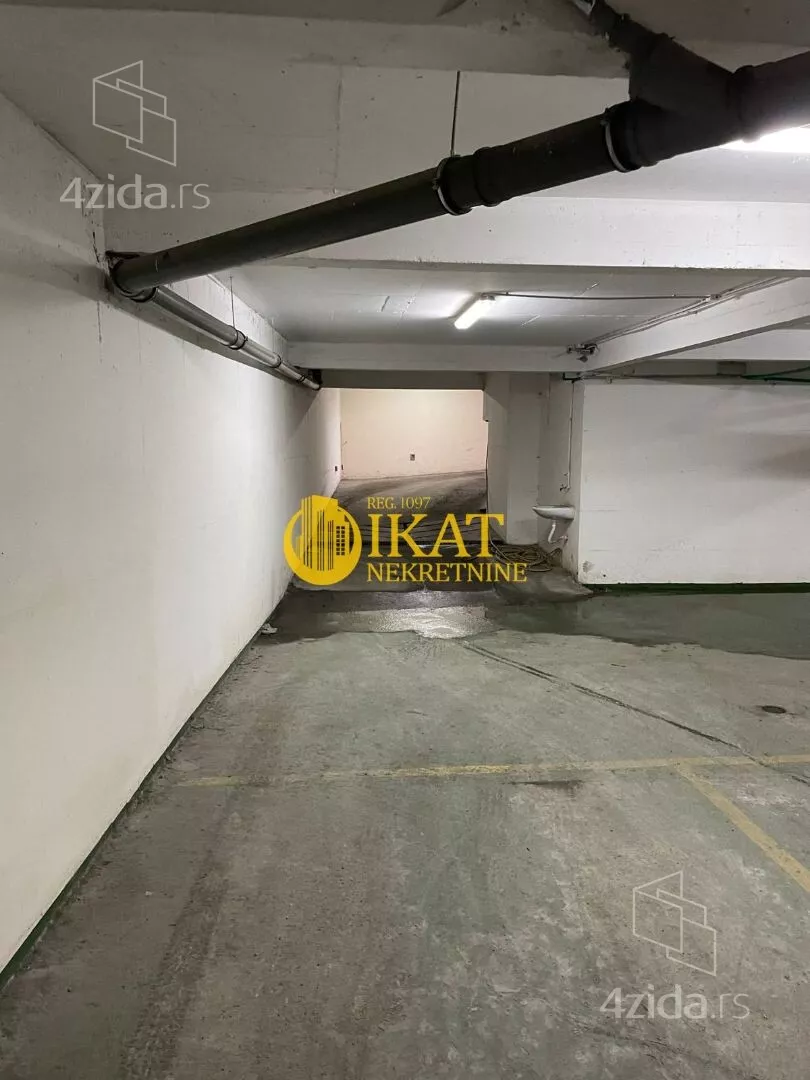 Garaža | 4zida