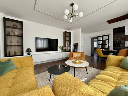 Dom Zdravlja | 4zida.rs