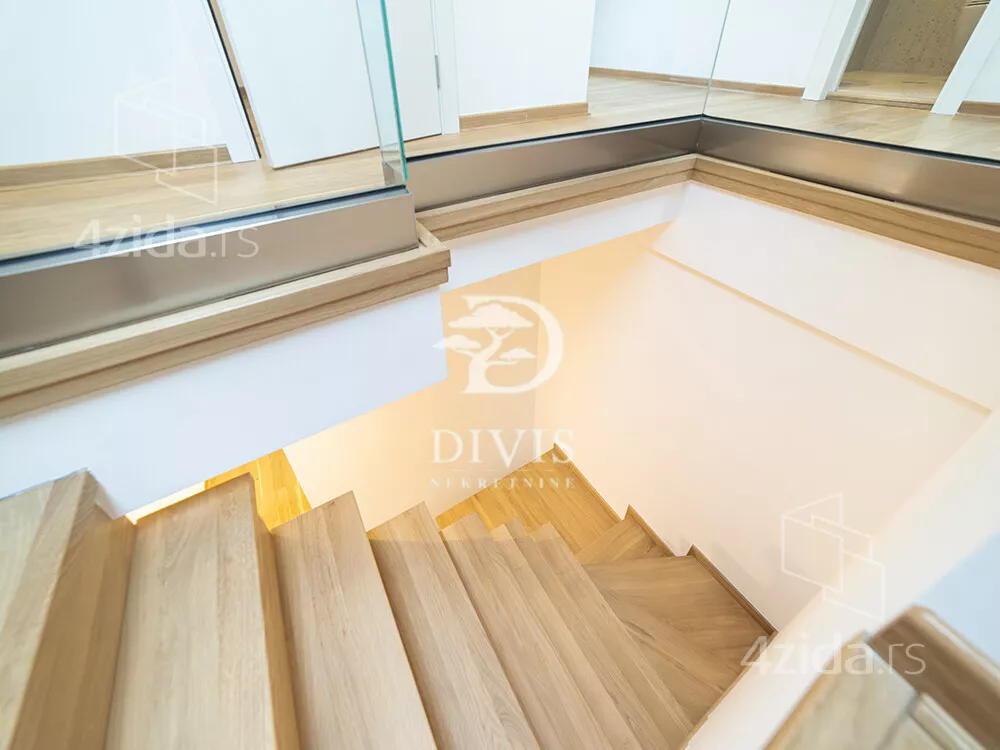 Četvoroiposoban stan | 4zida