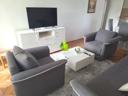Dom Zdravlja | 4zida.rs