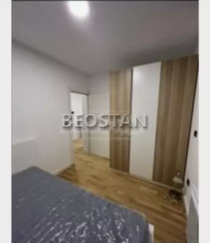 Crnogorska | 4zida.rs