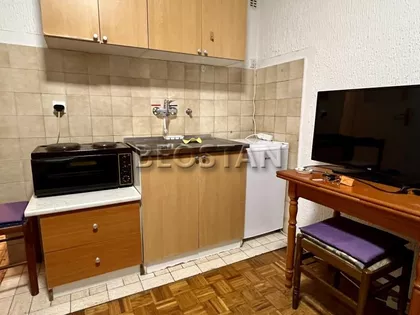 Studentska | 4zida.rs