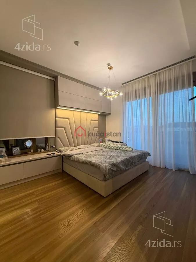 Petosoban stan | 4zida