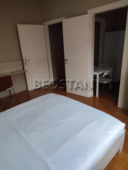 Knez Mihailova | 4zida.rs