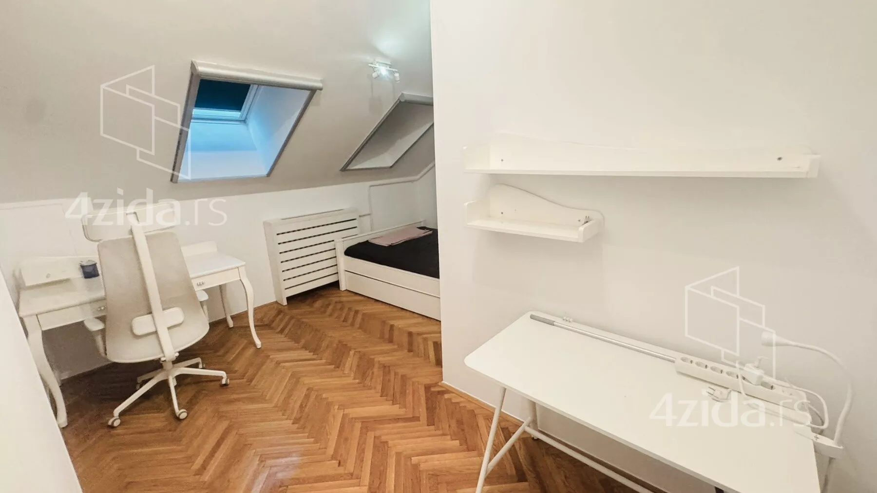 Četvoroiposoban stan | 4zida