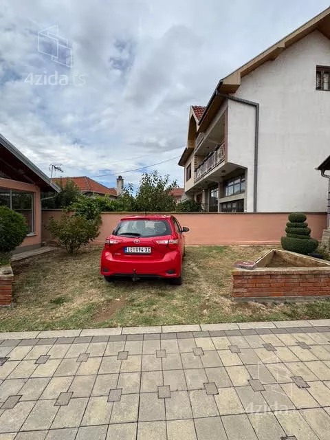 3-etažna kuća | 4zida