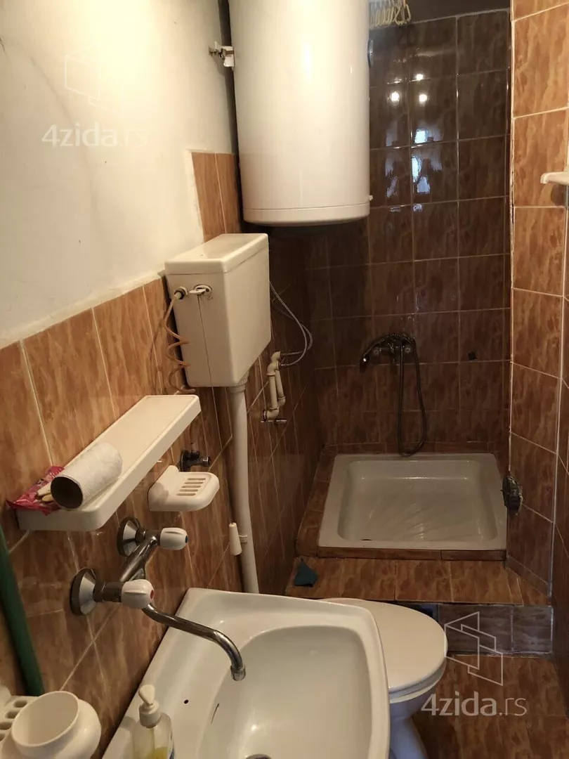 4-etažna kuća | 4zida