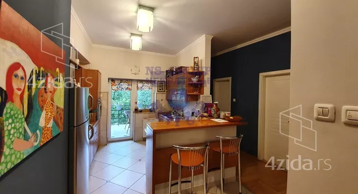 Petoiposoban stan | 4zida