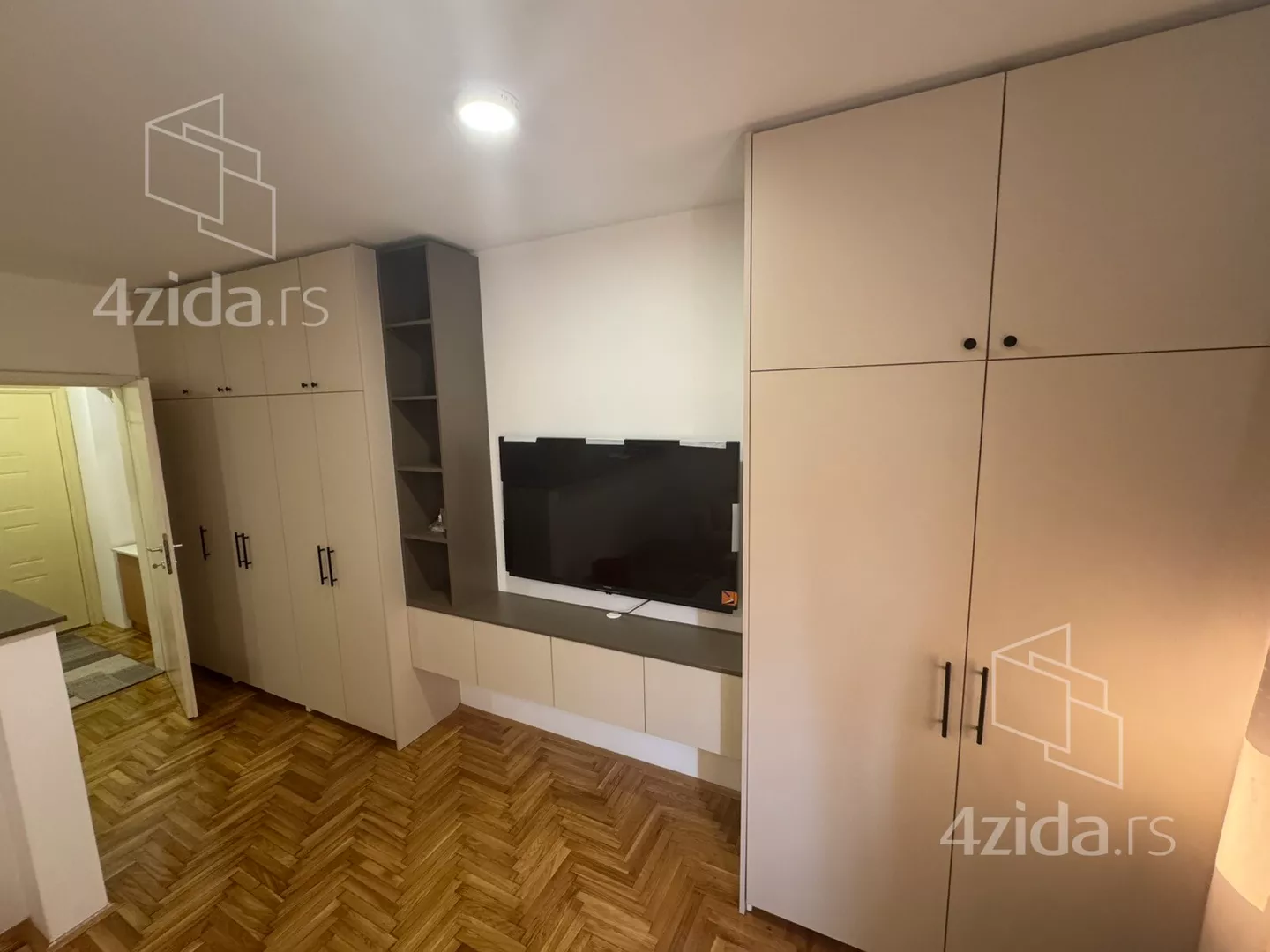 Garsonjera | 4zida