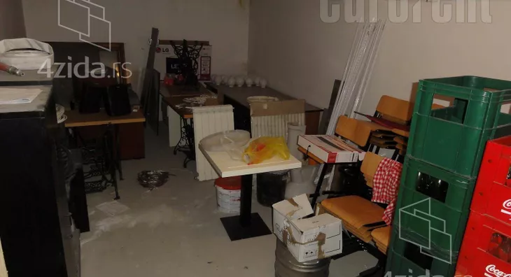 Poslovni prostor | 4zida