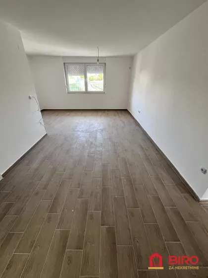 Lipov Gaj | 4zida.rs