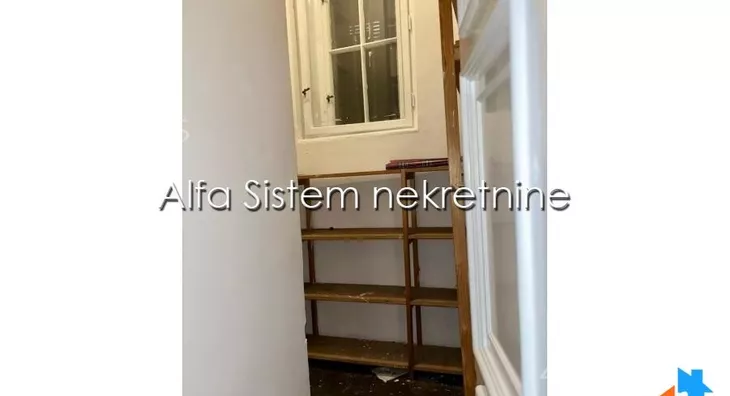 Četvoroiposoban stan | 4zida
