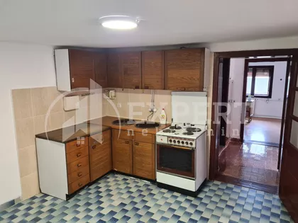 Cara Konstantina | 4zida.rs