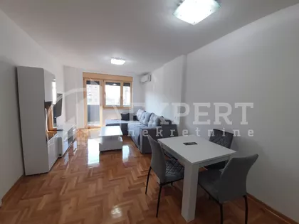 Prvomajska | 4zida.rs