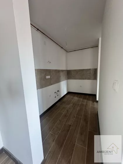 Novi Banovci | 4zida.rs