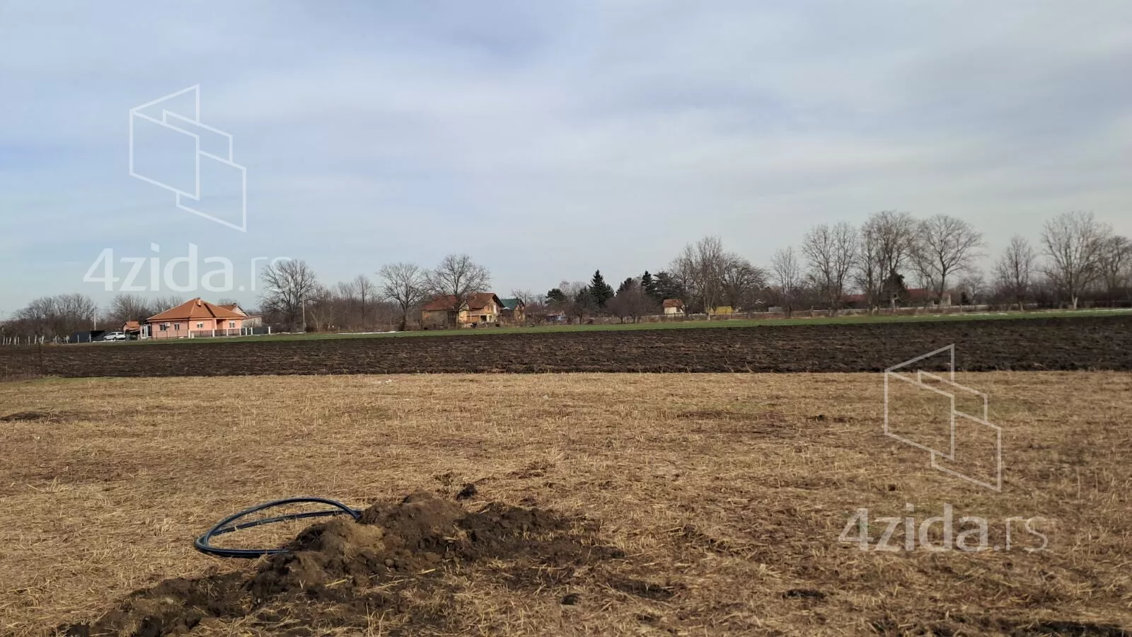 Građevinsko zemljište | 4zida