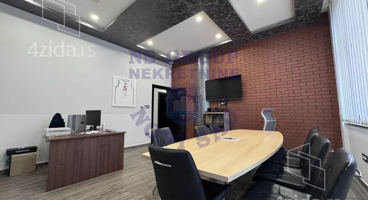 Poslovni prostor | 4zida