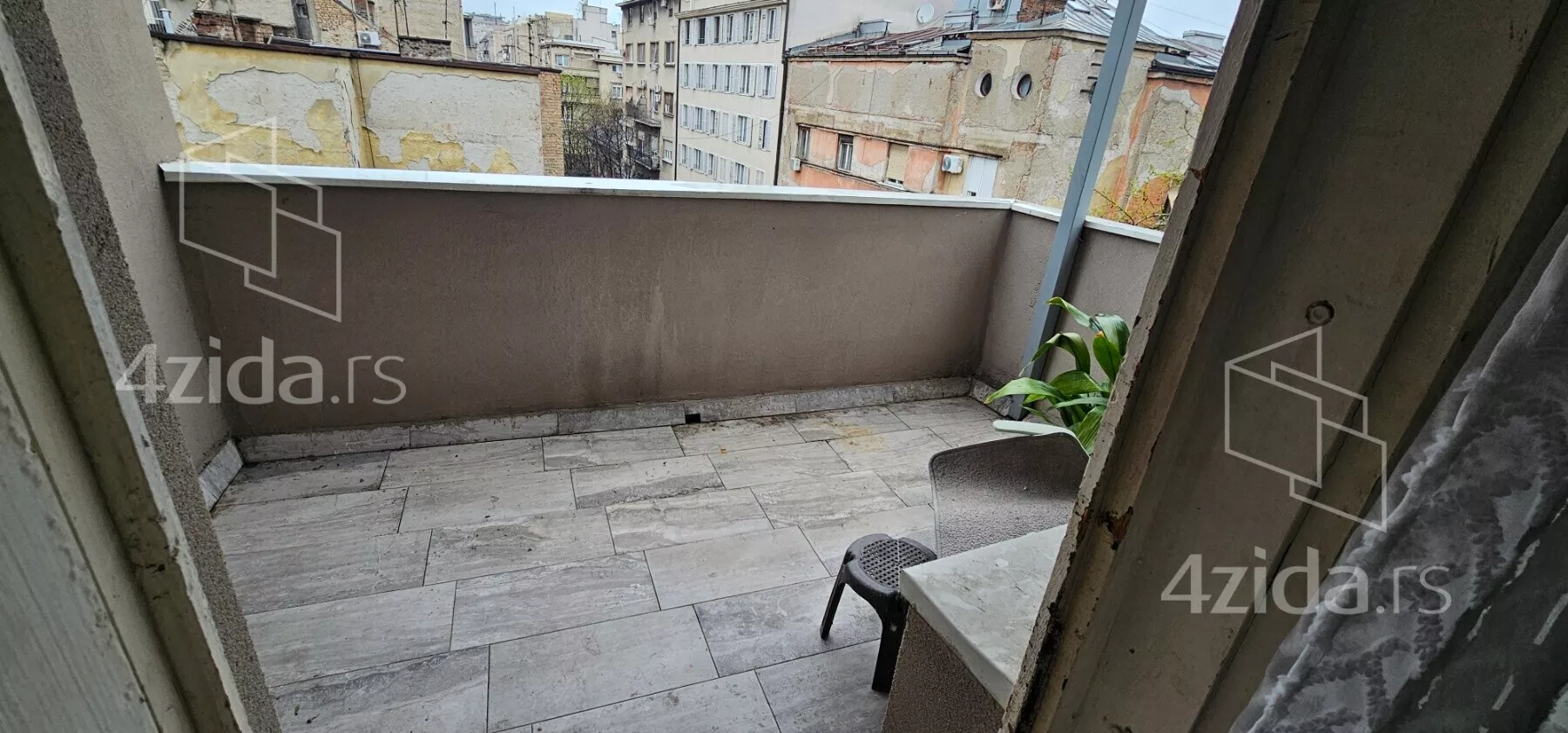 Troiposoban stan | 4zida