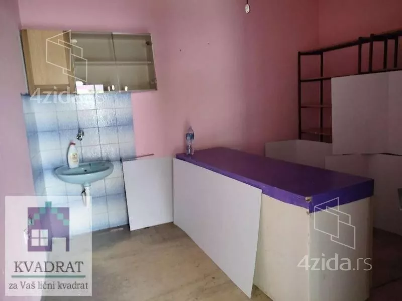 Lokal | 4zida