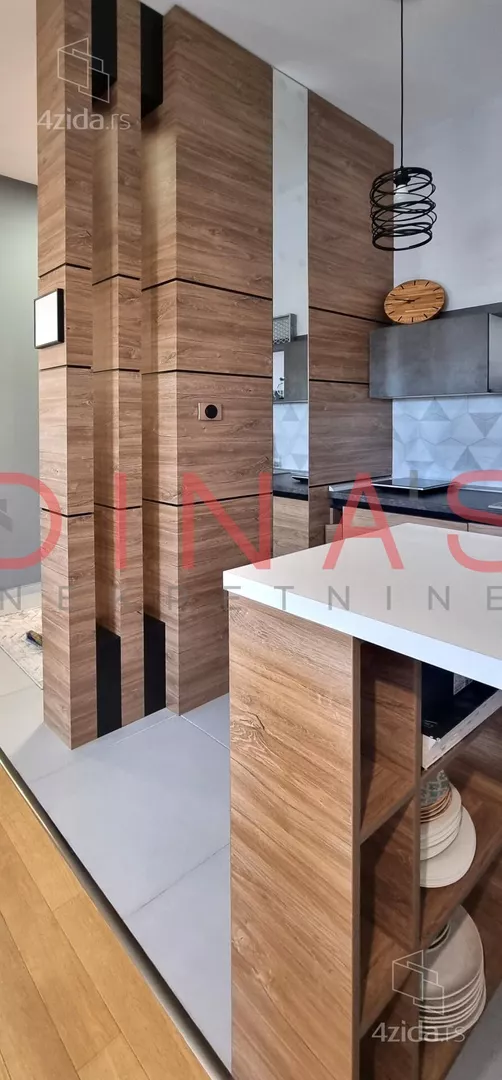 Petosoban stan | 4zida